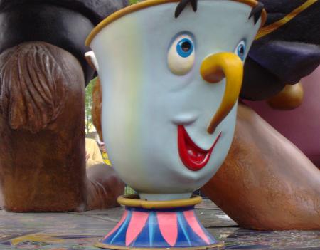 la tasse dans la belle et la bête
